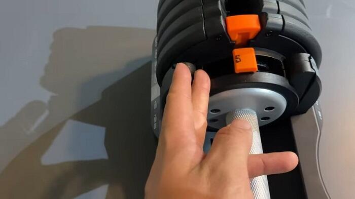 adjustment system of nordictrack dumbbells