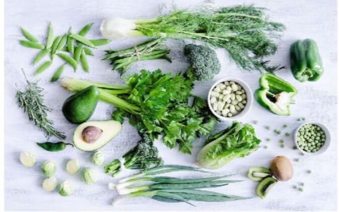 get fit in 28 days selection of green vegetables