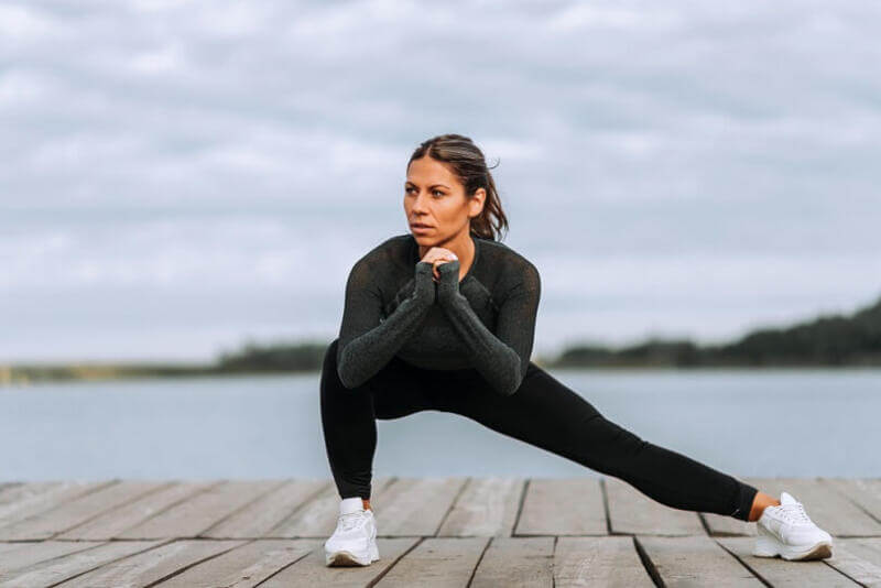 Best Lunge Exercises For Women (5 variations)