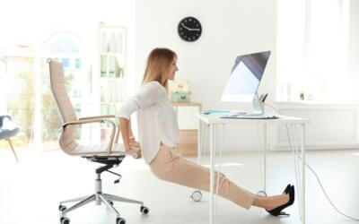 10 Minute Office Workout: 7 best desk exercises (no equipment)