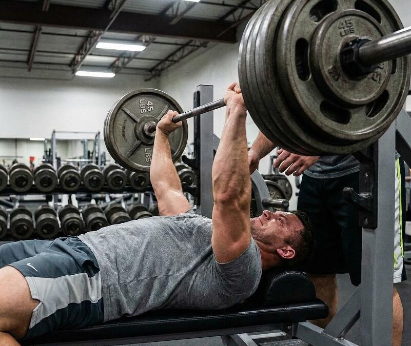 Tips To Increase Your Bench Press