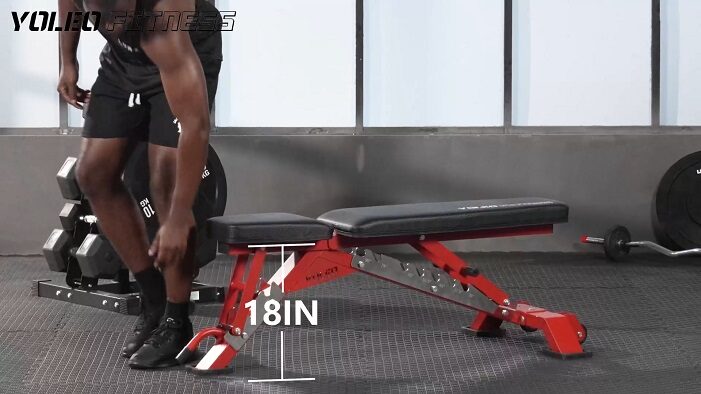 Yoleo Commercial Weight Bench in flat position
