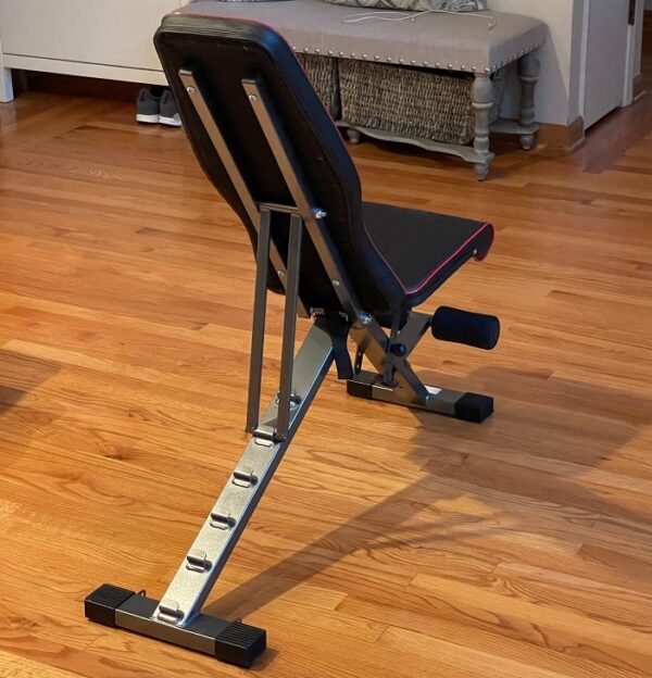 ladder adjustment system of the Yoleo Weight Bench